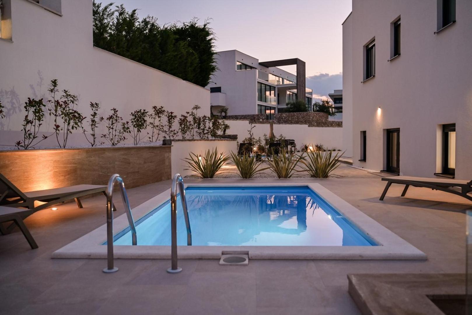 Apartments Sea & Stone Malinska Exterior photo