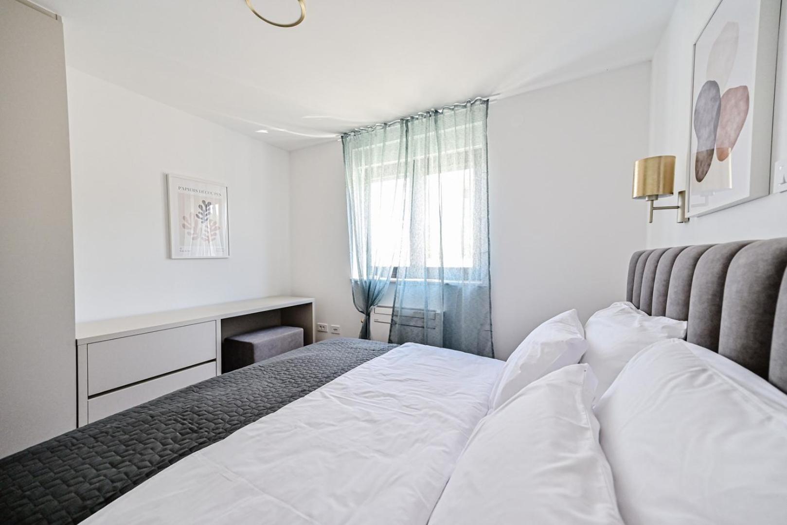 Apartments Sea & Stone Malinska Exterior photo